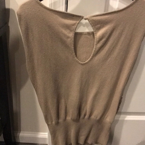 Gold Sequins sweater - Picture 3 of 3